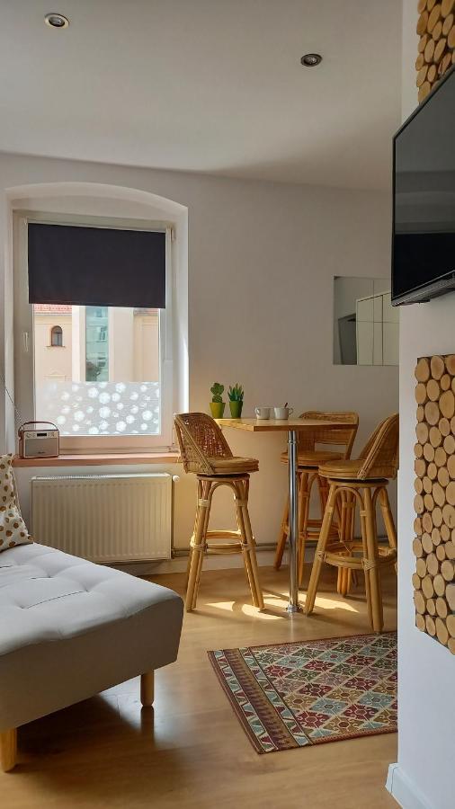 Minisowa Apartman Jedlina-Zdroj Kültér fotó
